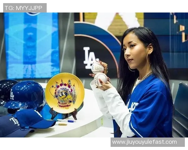 瓦妮莎携女儿观赛道奇不敌对手MLB世界大赛G4令人惋惜